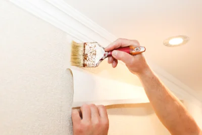 Pose de papier peint à Golinhac — revêtements muraux et toiles de verre